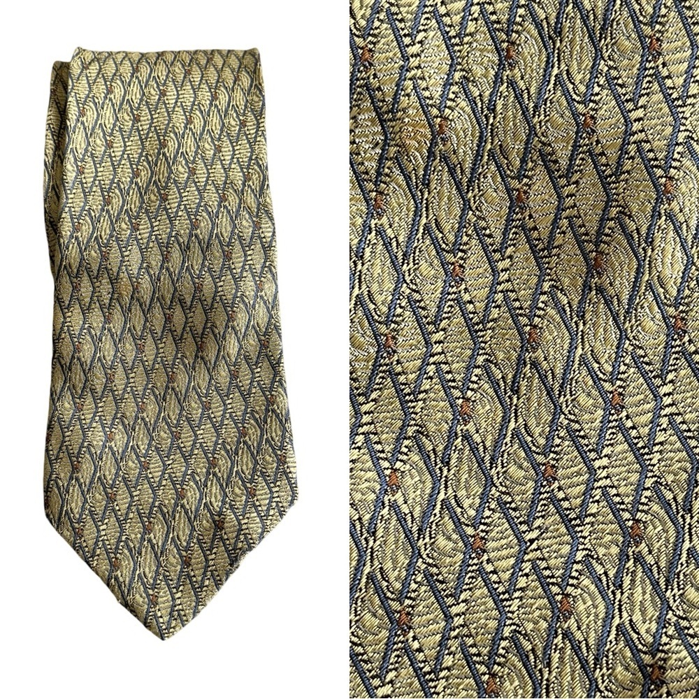 Brioni Geometric Patterned Gold Navy Neck Tie 100% Silk 4" x 62" Made In Italy